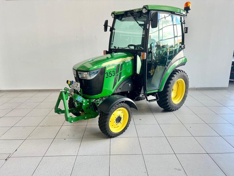 John Deere 2032R