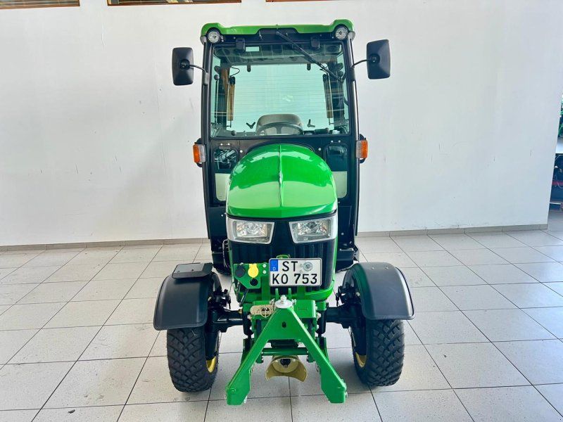 John Deere 2032R