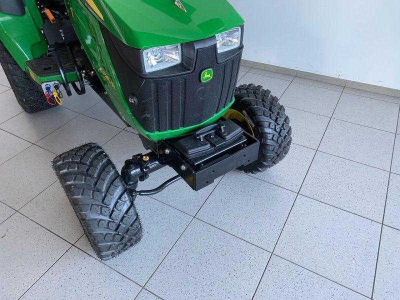 John Deere 2026R