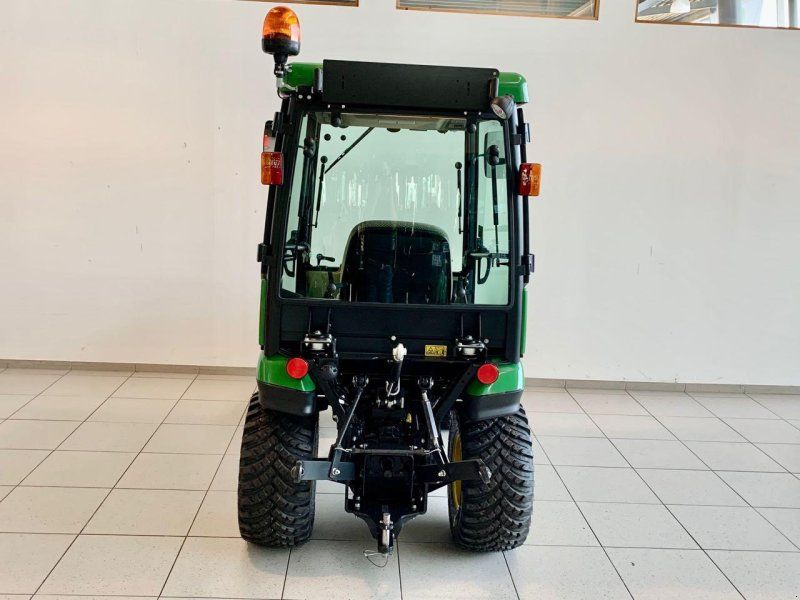 John Deere 1026R