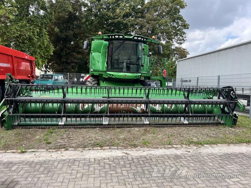John Deere T670 i