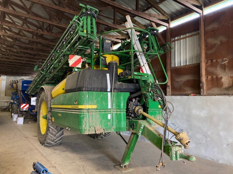 John Deere R952i