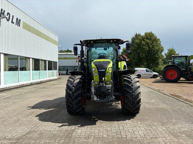 Claas ARION 630 CIS HEXASHIFT