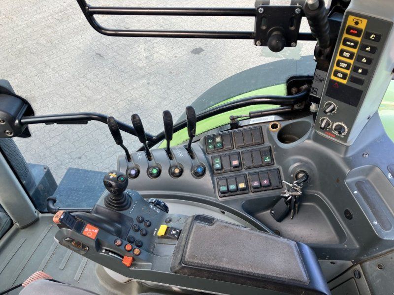 Claas ARION 640 CIS HASHIFT