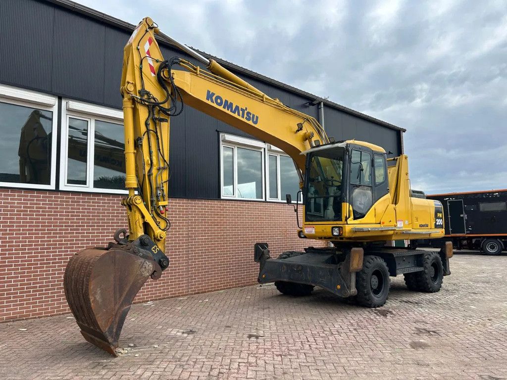 Komatsu PW200