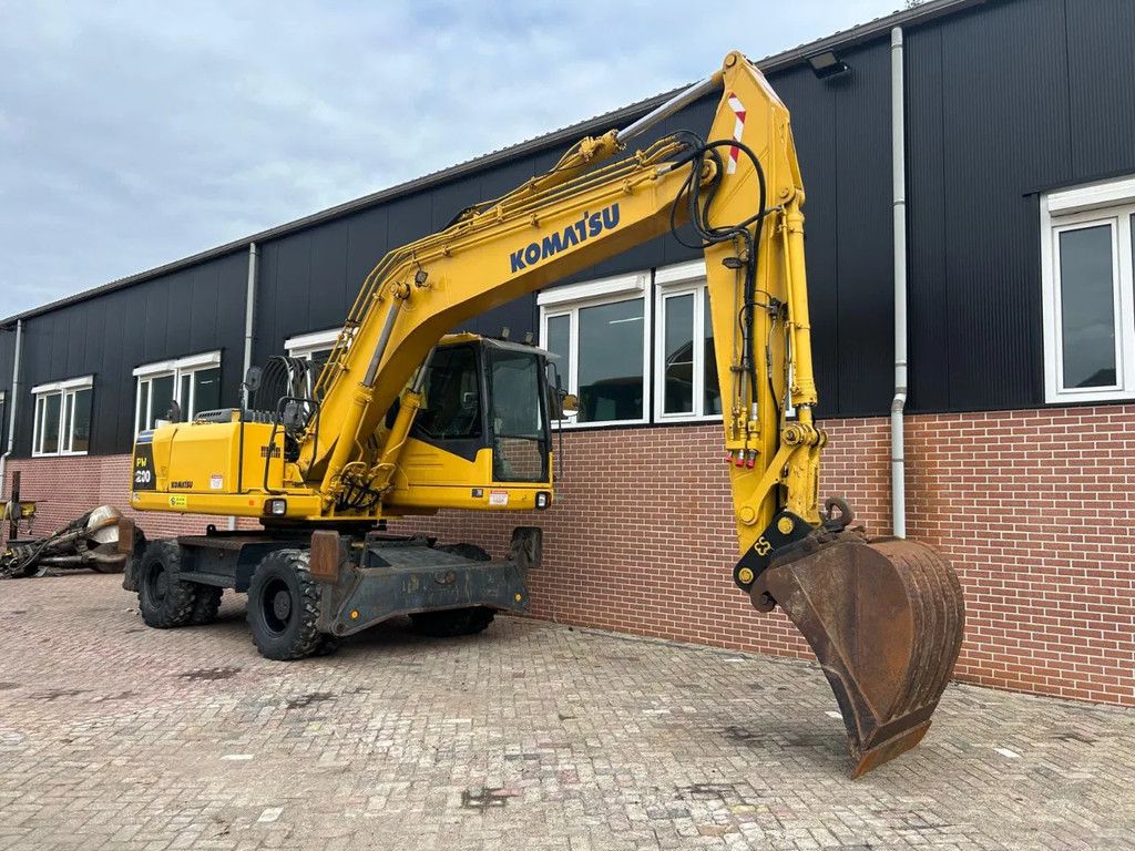 Komatsu PW200