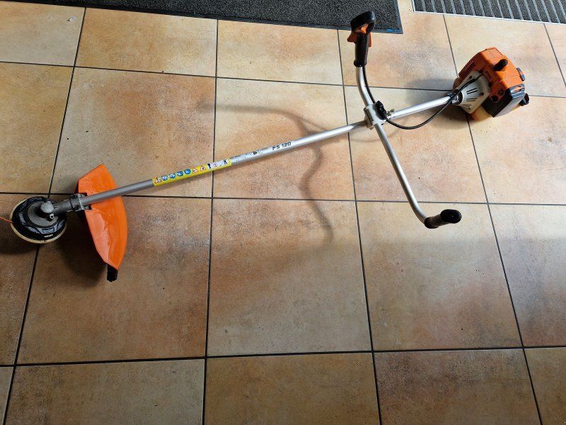 Stihl Motorsense FS 120
