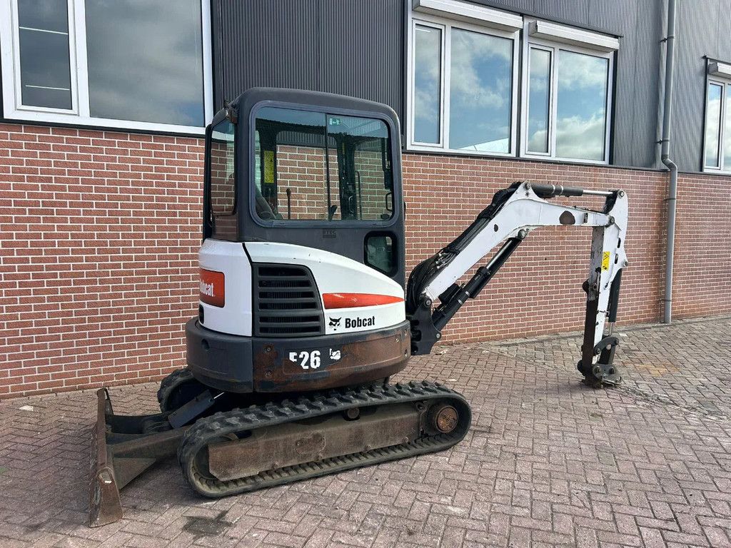 Bobcat E26