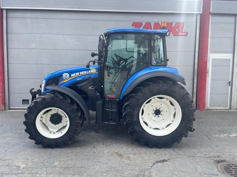 New Holland T4.95