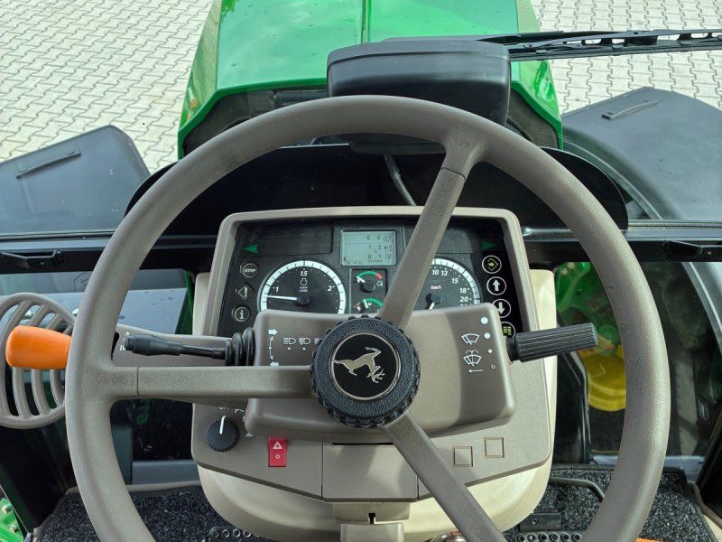 John Deere 6105RC