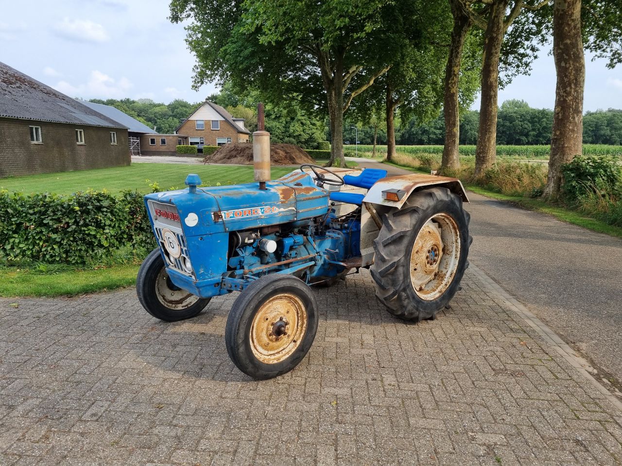 Ford 2000 marge