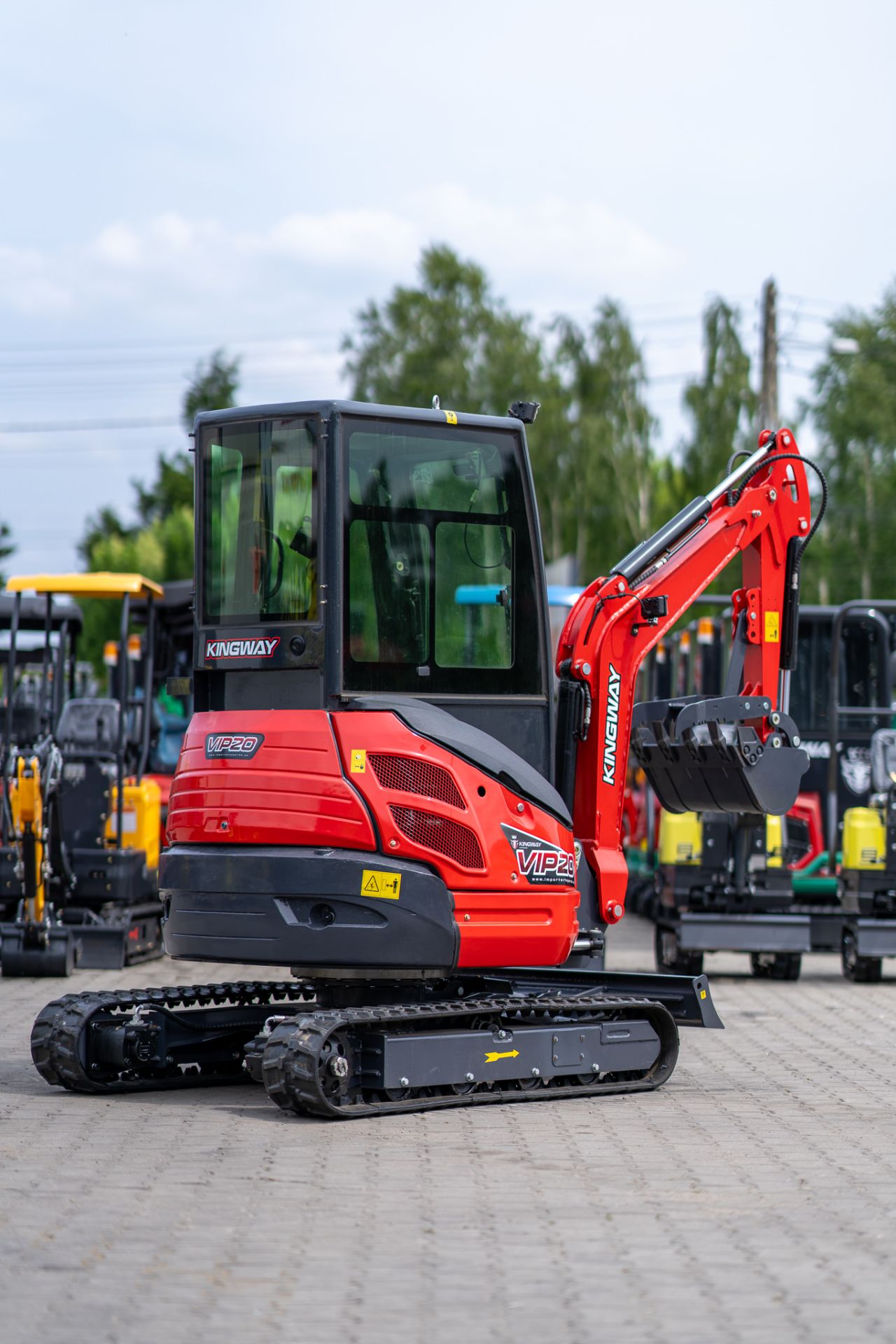 Graafmachine KINGWAY VIP20 nieuw GRATIS levering 1820KG KUBOTA