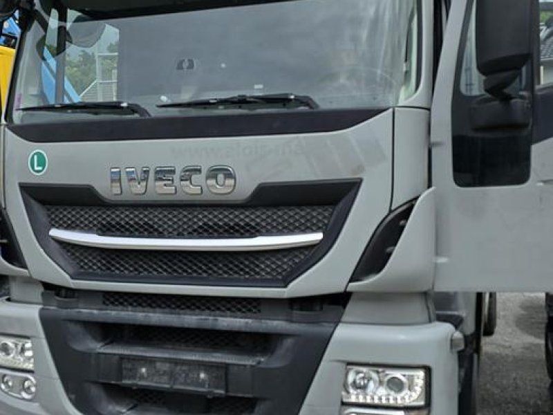 Iveco Strallis AD 260S 42