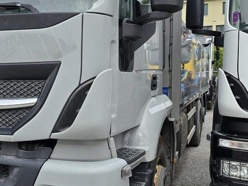 Iveco Strallis AD 260S 42