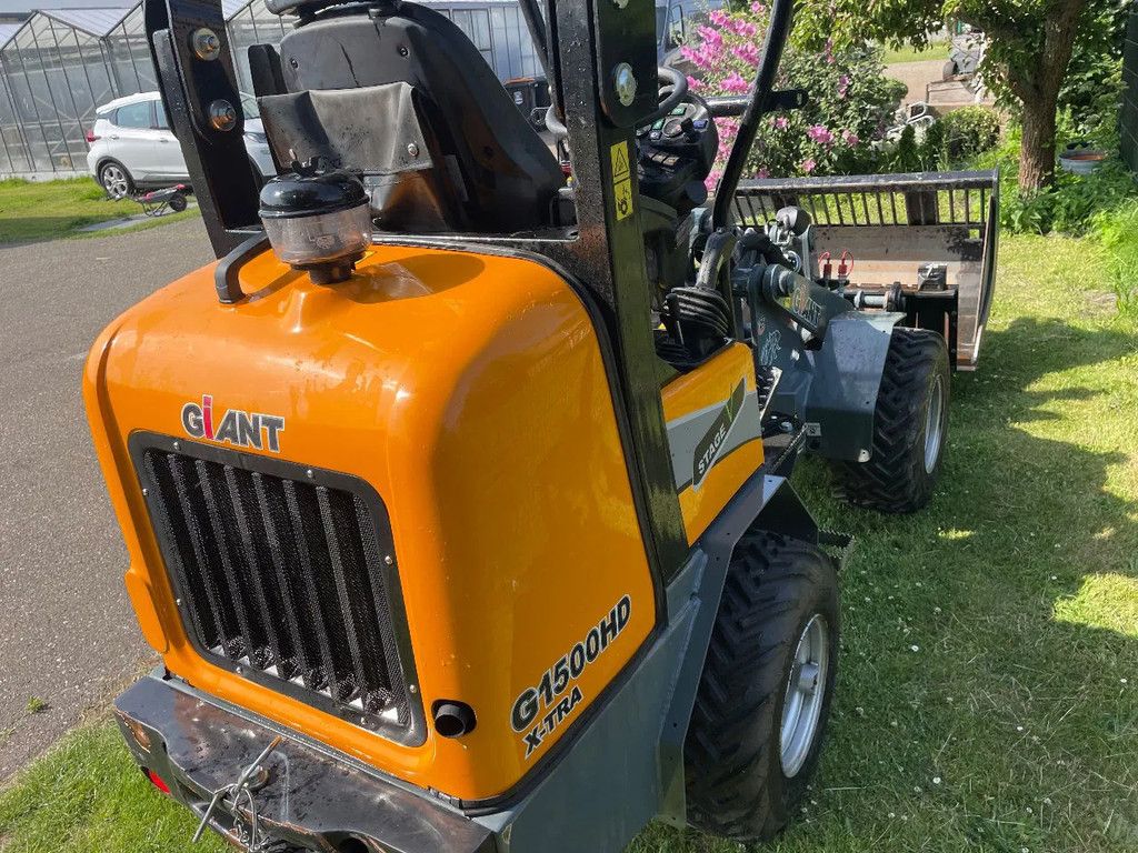Giant G1500Xtra HD kniklader met slechts 182 uur MARGE MACHINE