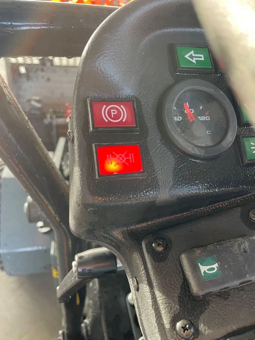 Giant G1500Xtra HD kniklader met slechts 182 uur MARGE MACHINE