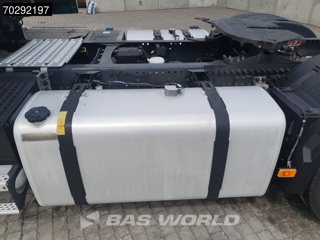 Volvo FH 500 4X2 XL TC ADR 2x Tanks VEB+ ACC Euro 6