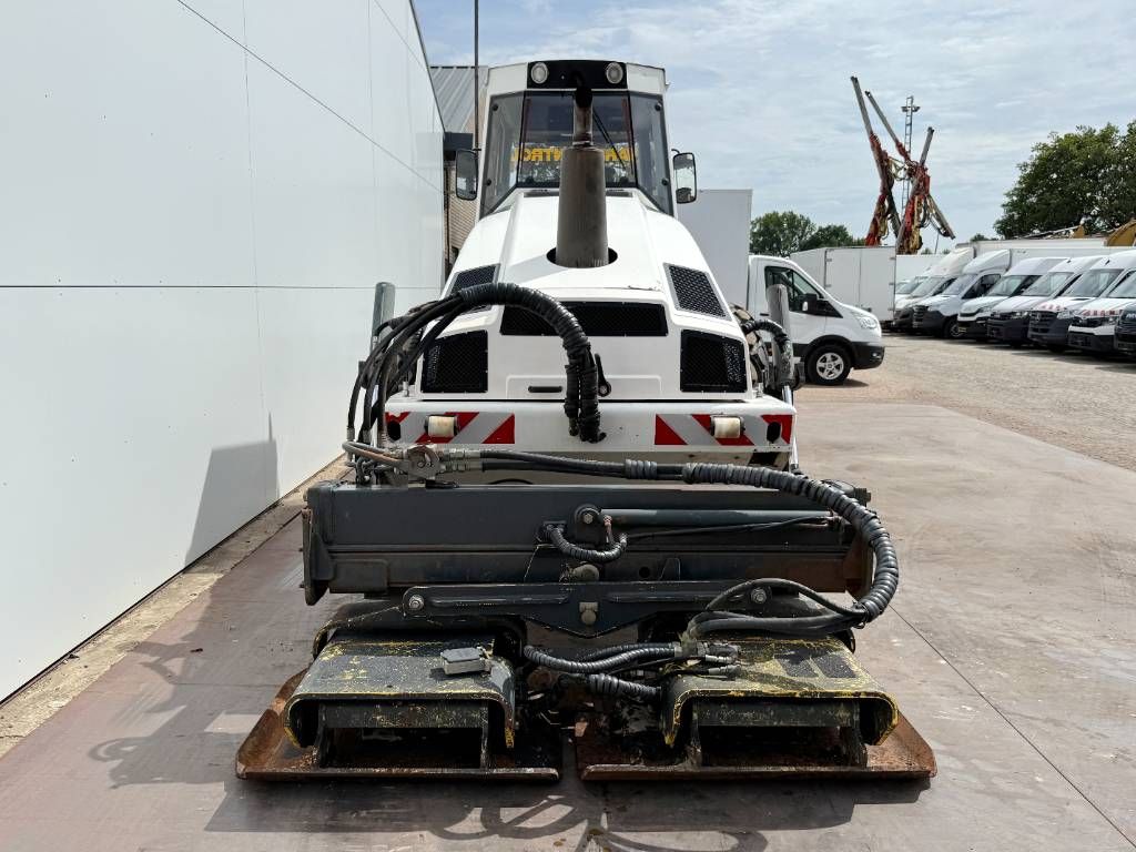 CAT BW213DH-4 - Extra Vibrating Plate / EVIB/BVC