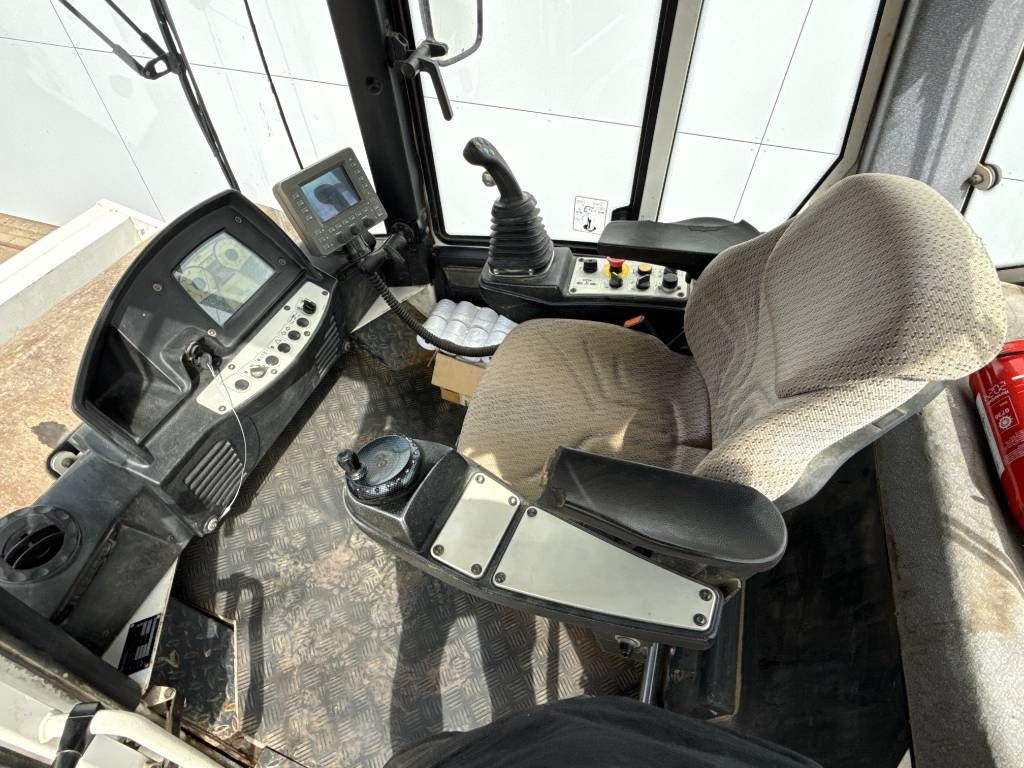 CAT BW213DH-4 - Extra Vibrating Plate / EVIB/BVC