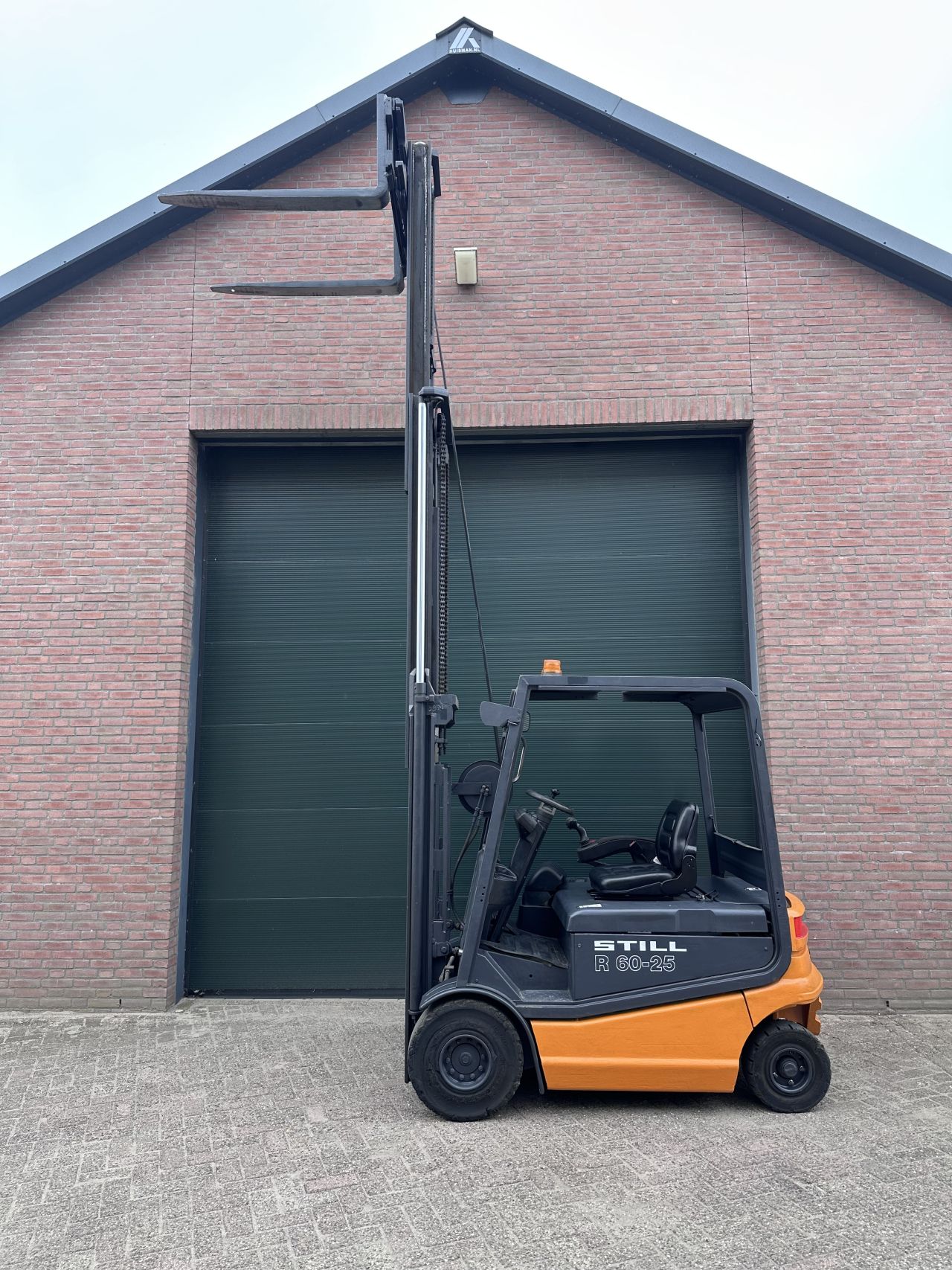 Still R60-25 2500kg triplo elektrische heftruck