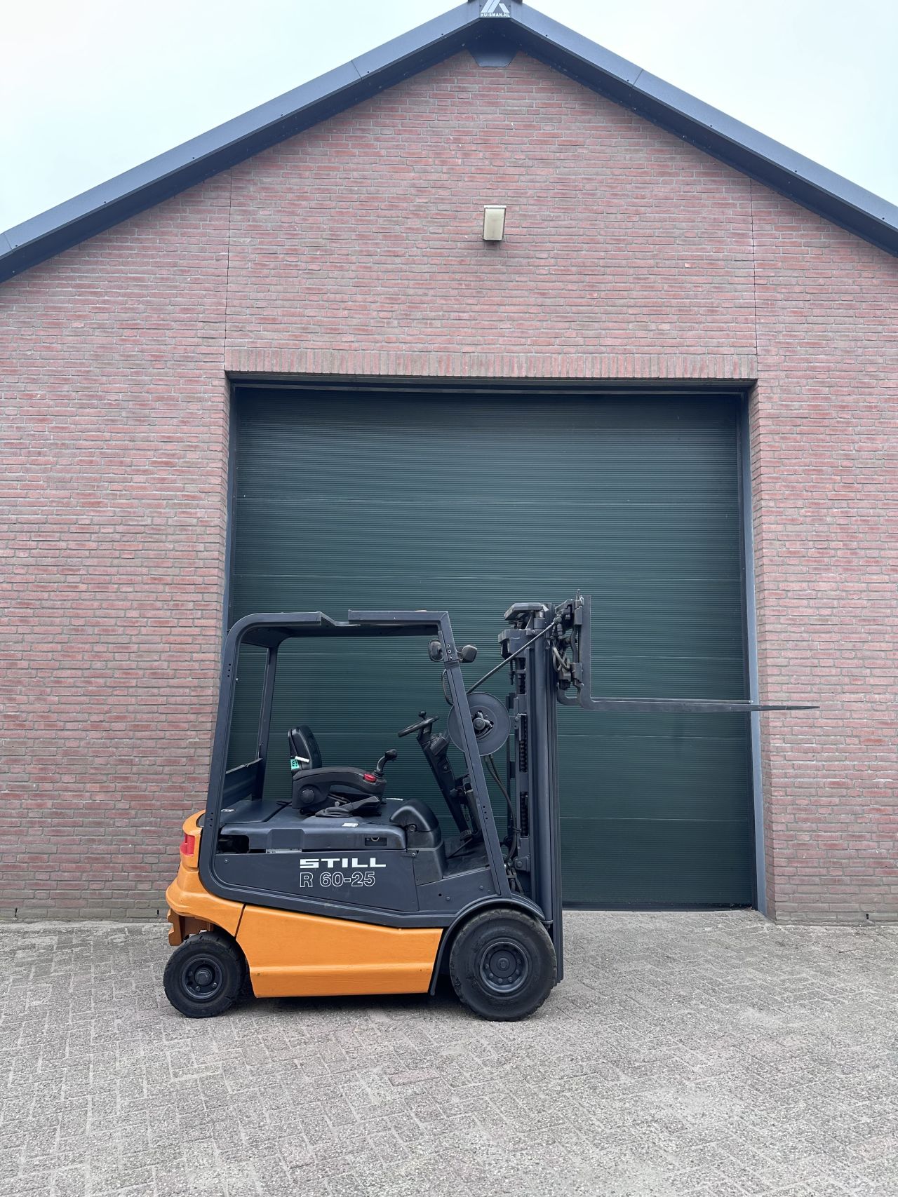 Still R60-25 2500kg triplo elektrische heftruck