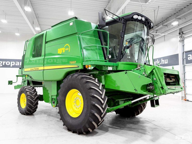 John Deere T660 4WD 6 walkers, 622R, yield and moisture measurement, drum s
