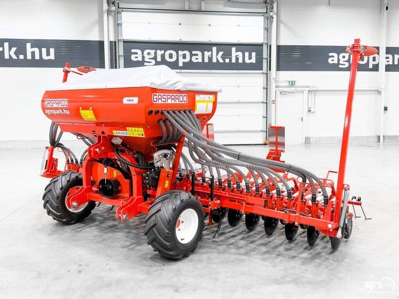 Maschio Pinta 450/36 4.5 m pneumatic seeder, 1,000 l seed hopper, hydrau
