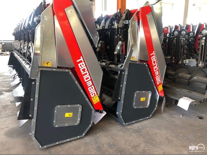 Tecnomais TM3 6R 6 row (75 cm), rigid corn header for Claas Tucano and L