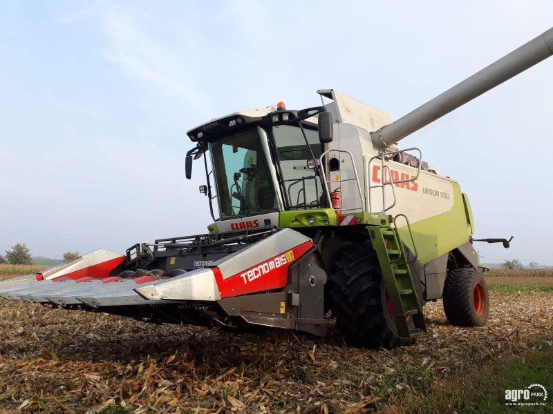 Tecnomais TMRP2 6R-F corn header, 6 row, foldable, 75 cm, for John Deere W