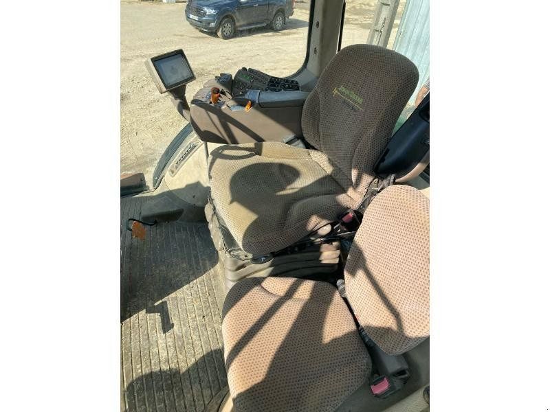John Deere 7230R