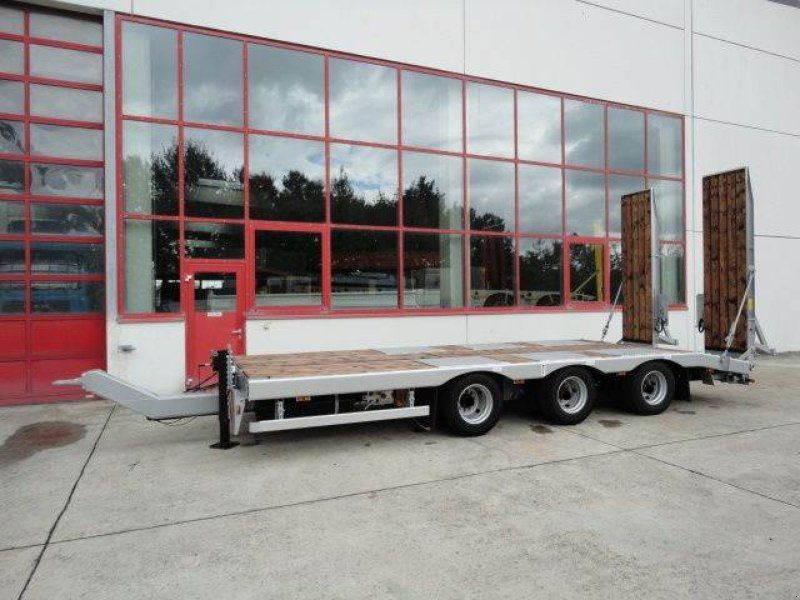 Möslein TT 31 31 t GG Tridem- Tieflader 3 AchsNeufahrzeug