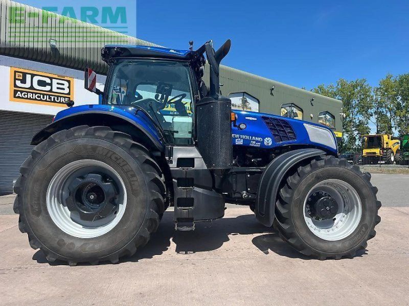 New Holland t8.435