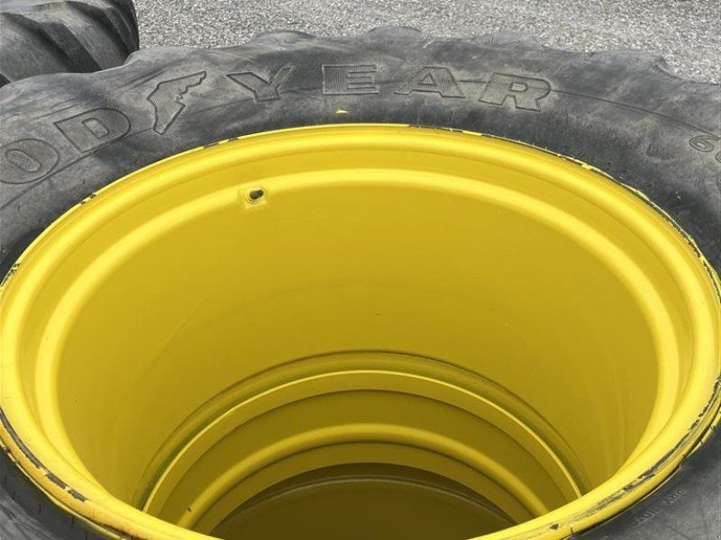 Goodyear 710/70R38 TVILLINGHJUL M,LÅSE Nymalet Komplet sæt med front TWhj