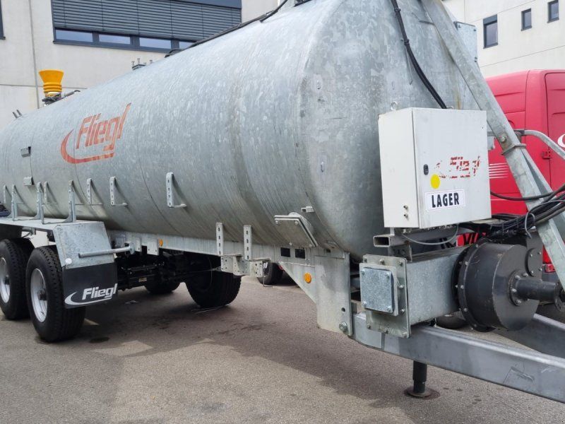 Fliegl VFW 18000 Tandem Fox