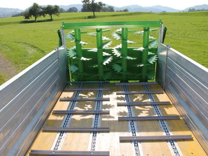 Agrar Schneider MZ 40 mit max. 4,4 m3 bis MZ 80 Tandem mit max. 10.1 m3