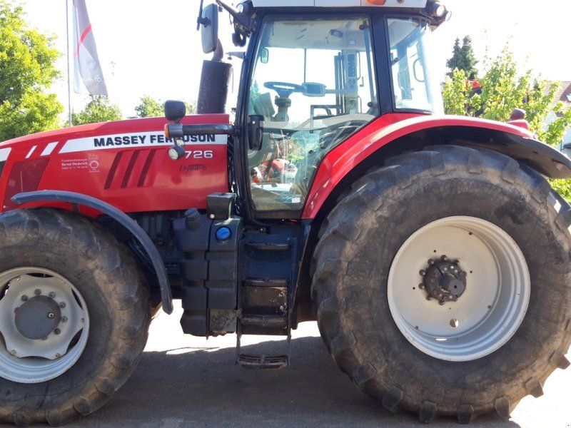 Massey Ferguson 7726 Dyna-6 Efficient
