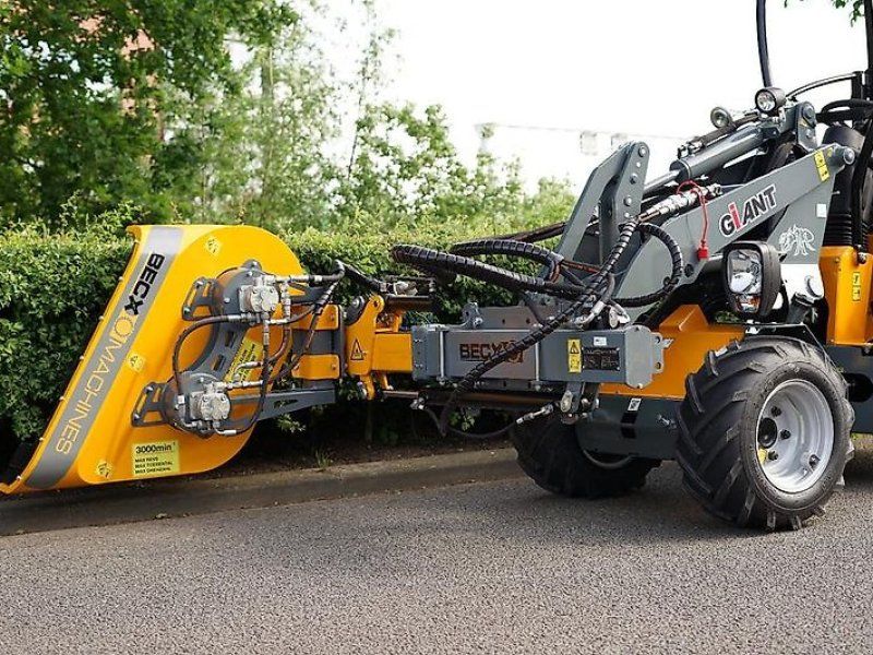 Heckenschneider Heckenmulcher Heckenschere Baumsäge Astscher