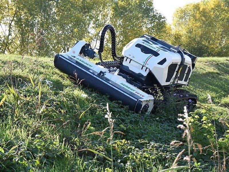 Hymach 50 LE Mulchraupe Mähraupe Funkraupe Forstraupe Geräteträg