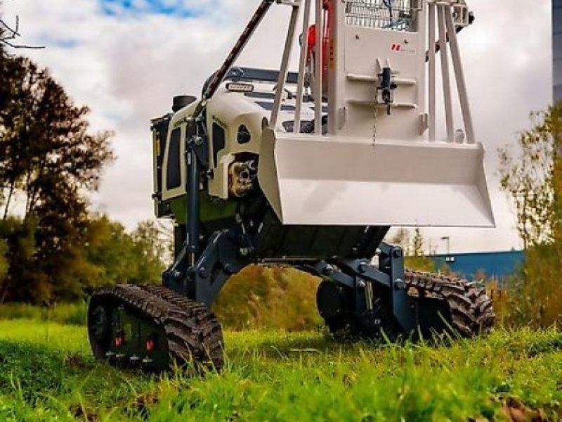 Hymach Funkraupe Mulchraupe Geräteträger Mähraupe Forstraupe