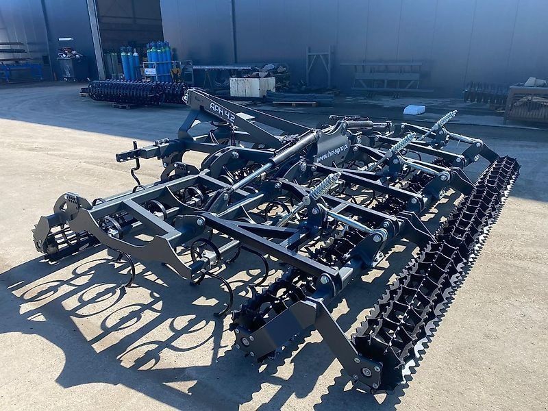 MD Landmaschinen HA Saatbettkombination Hydraulisch klappbar APH 3,6 m, 4,2 m, 5,
