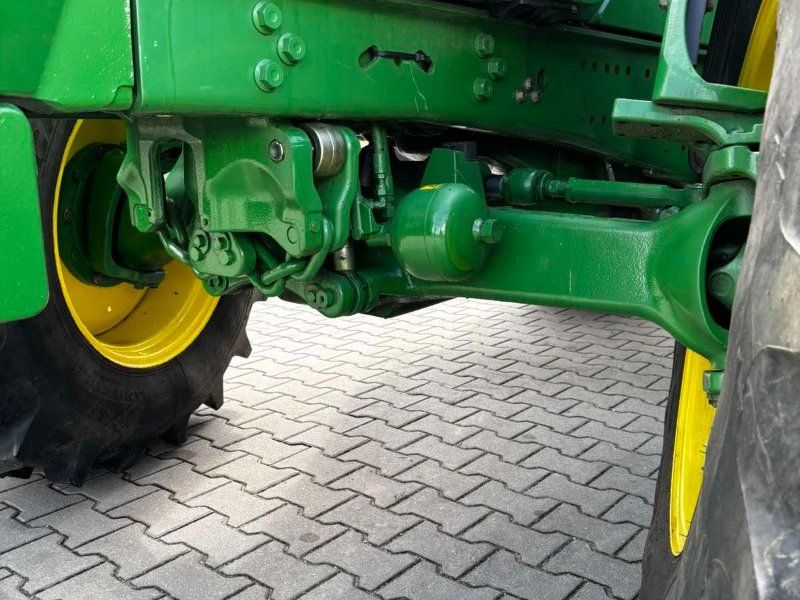 John Deere 6150R