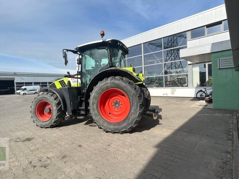 Claas Arion 630