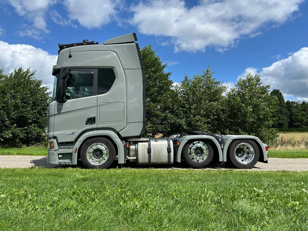Scania R560 6x2/4 LB | 2023 | FULL AIR | RETARDER | PARK COOLER