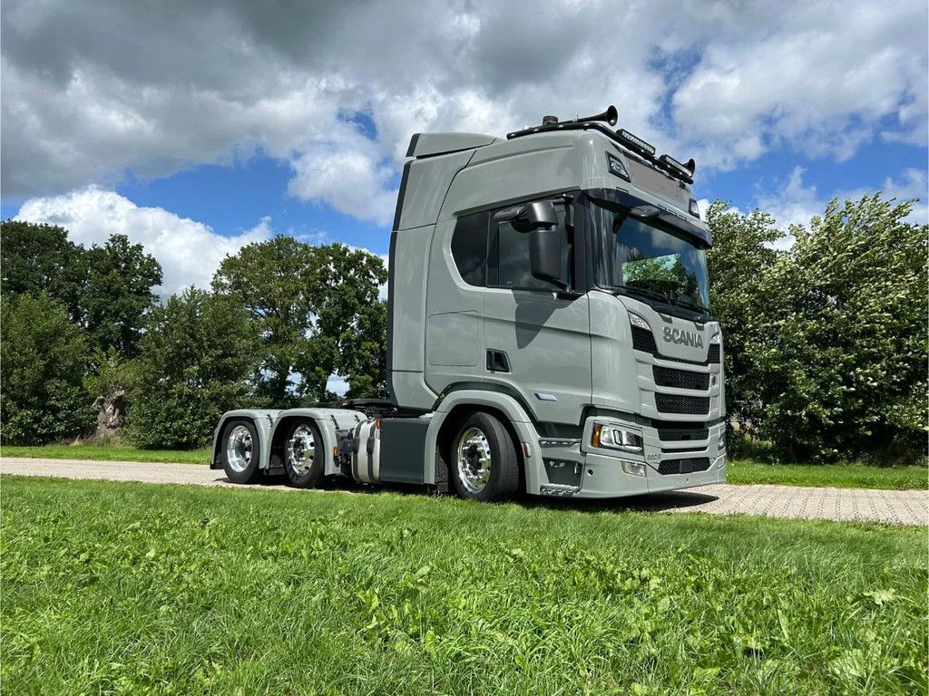 Scania R560 6x2/4 LB | 2023 | FULL AIR | RETARDER | PARK COOLER