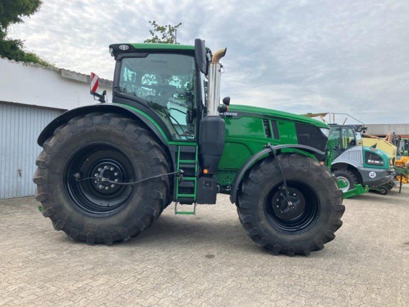 John Deere 6R 250