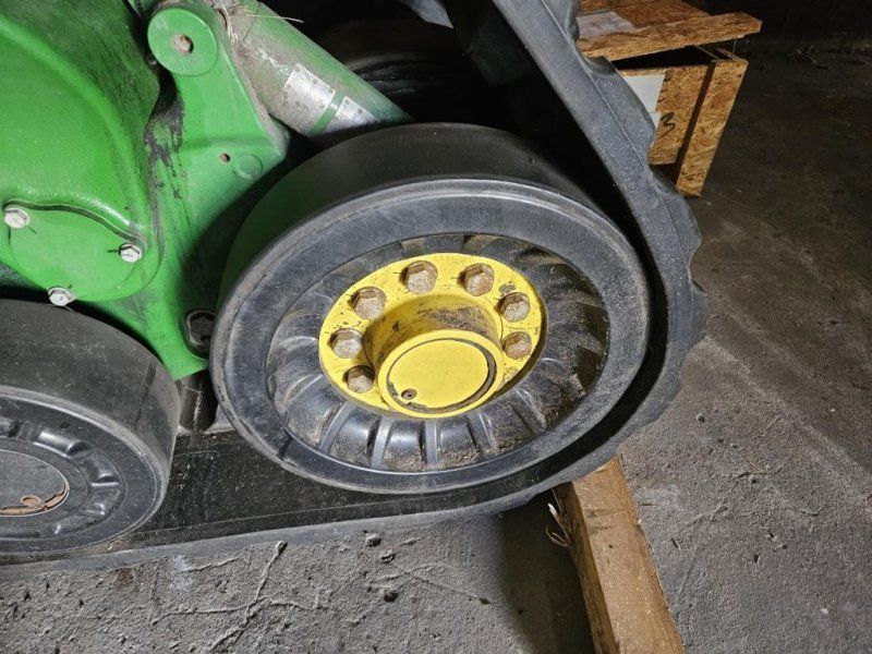 John Deere Soucy 24