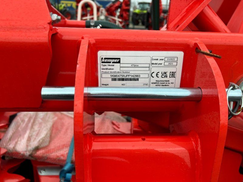 Kemper 475 plus Mähvorsatz inklusive Zusatzfahrwerk 400 F