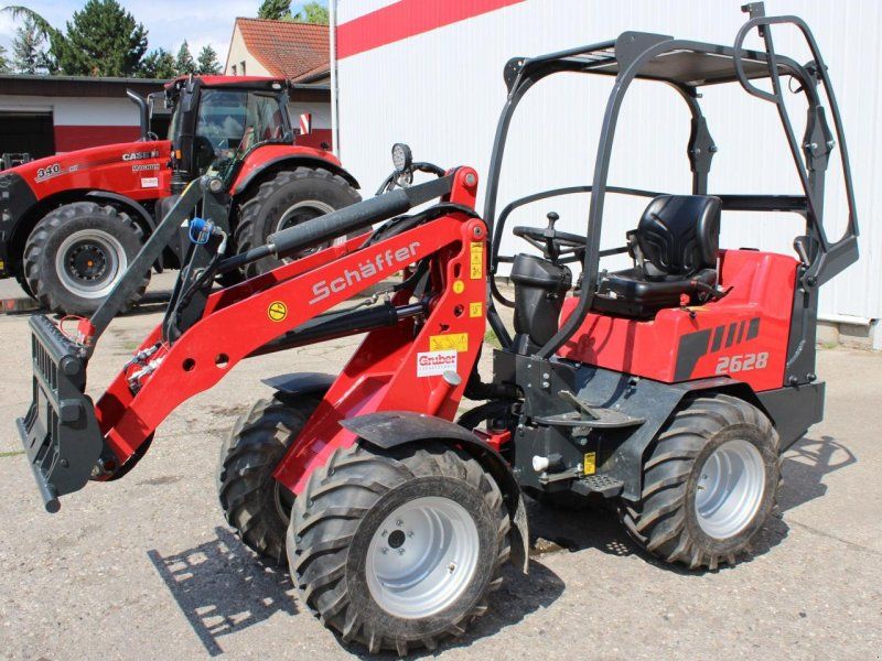 Schäffer 2628 mit Fahrerschutzdach