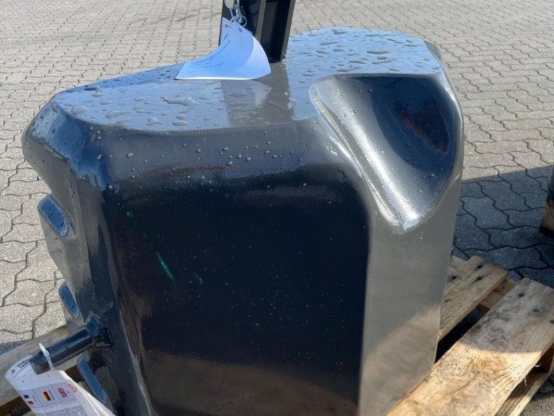 Claas 400 kg  aus Beton (EG) ET#21528631