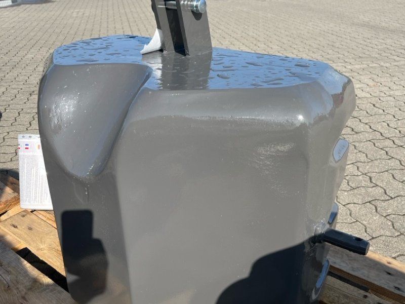 Claas 400 kg  aus Beton (EG) ET#21528631